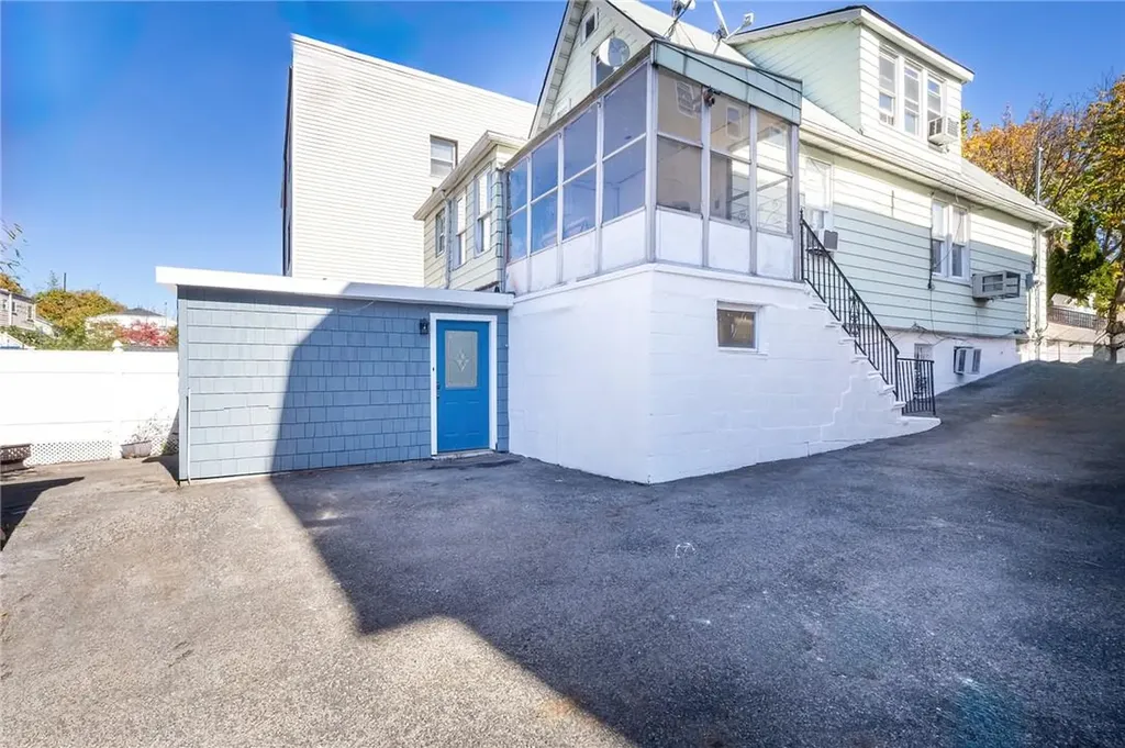 1539 Ohm Avenue Bronx NY 10465