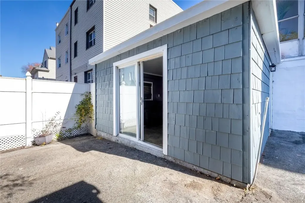 1539 Ohm Avenue Bronx NY 10465