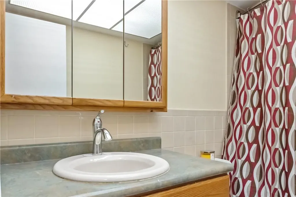 5 Dearborn Road West Nyack NY 10994