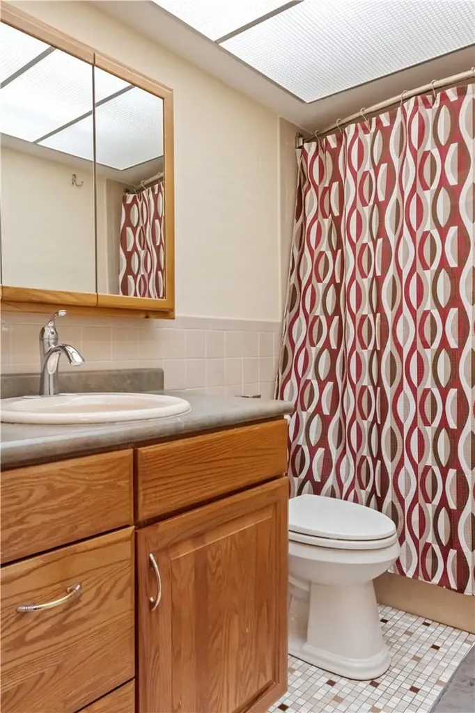 5 Dearborn Road West Nyack NY 10994