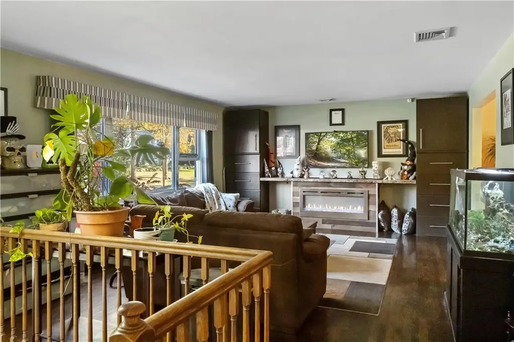 5 Dearborn Road West Nyack NY 10994