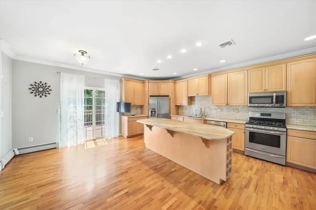 8 Bristol Drive Middletown NY 10941