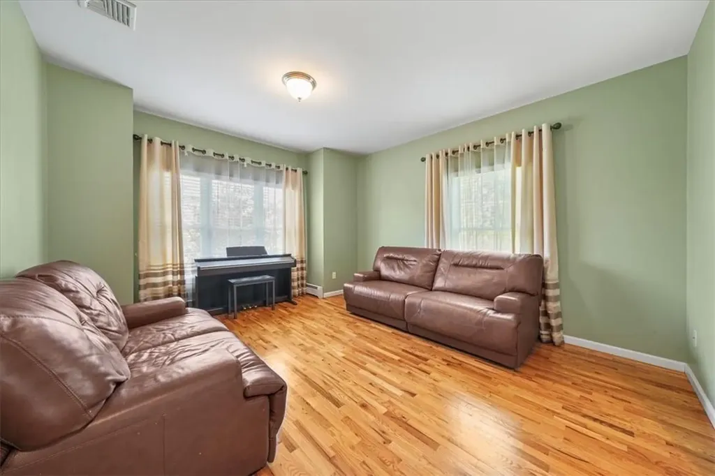 8 Bristol Drive Middletown NY 10941