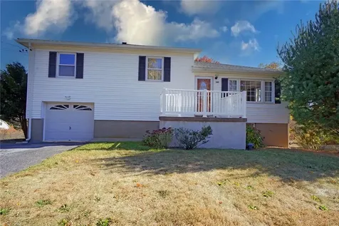 127 Sunrise Hill Road Fishkill NY 12524