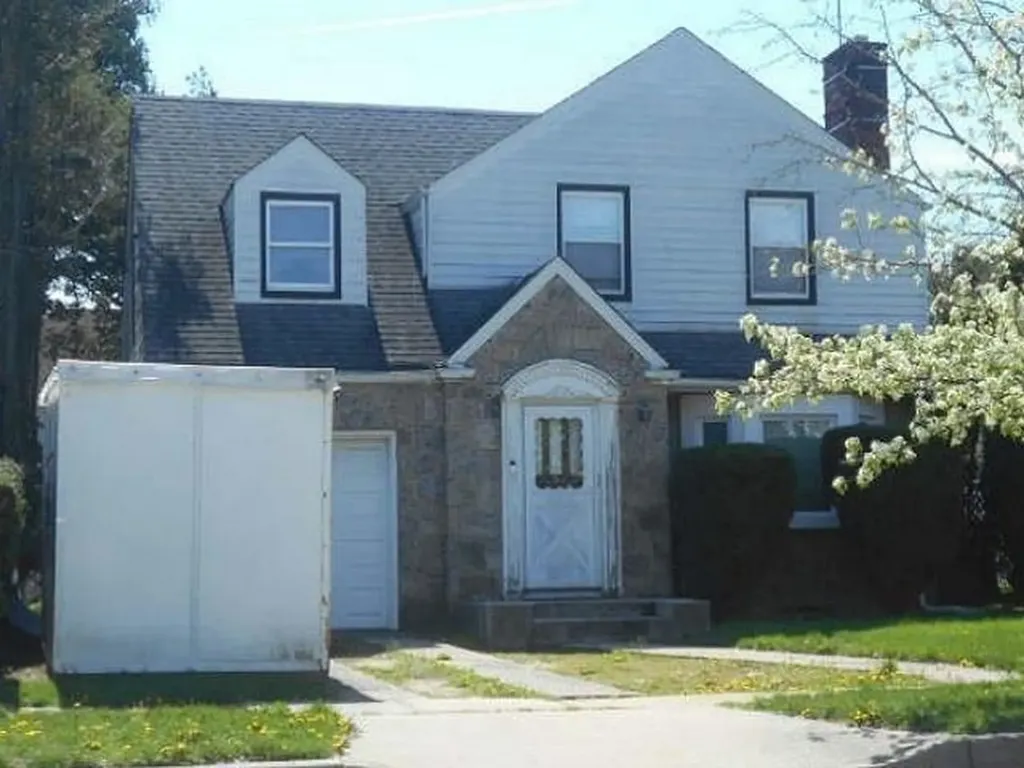 212 Belmont Parkway Hempstead NY 11550