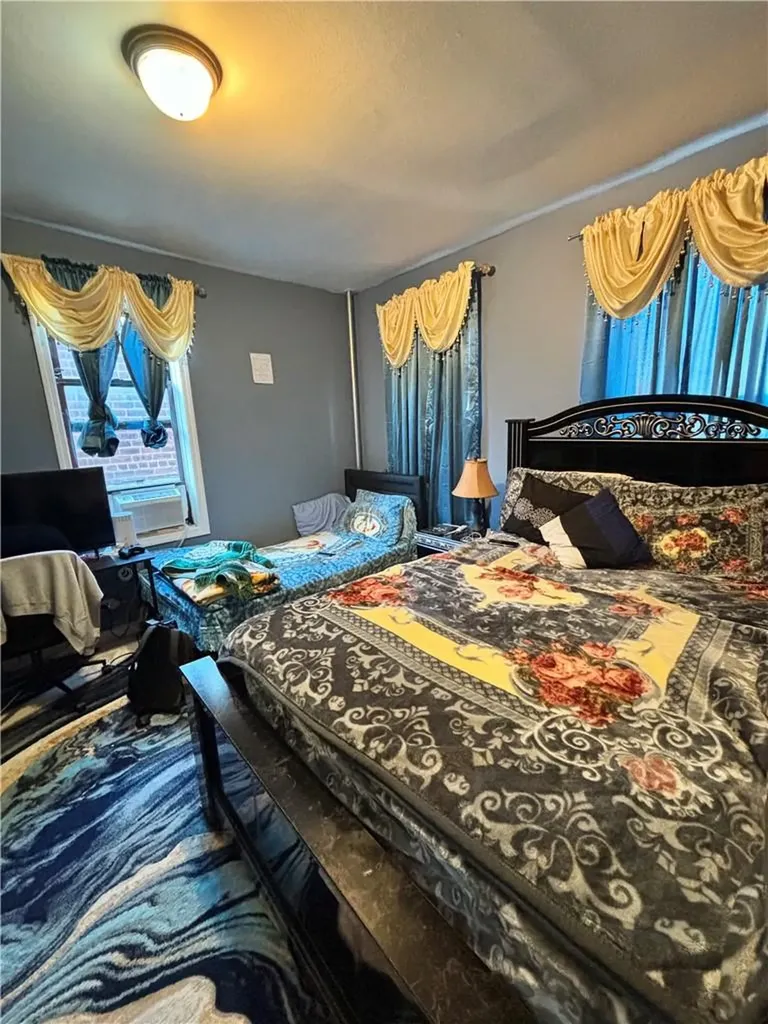 1506 Overing Avenue Bronx NY 10461
