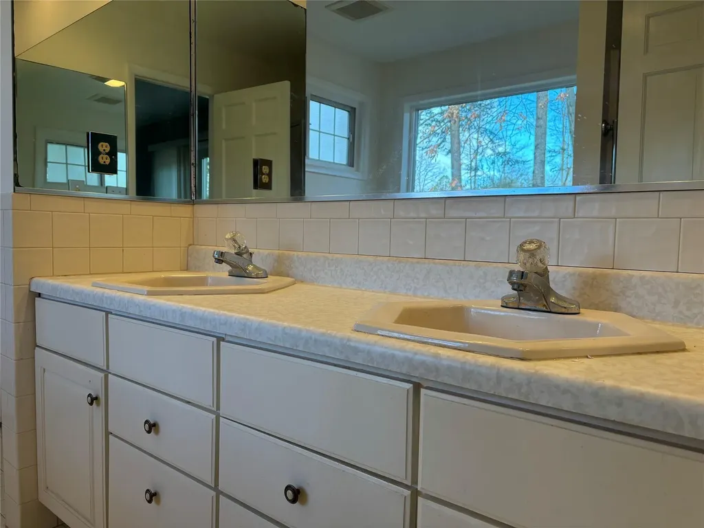 88 Hillis Terrace Poughkeepsie NY 12603