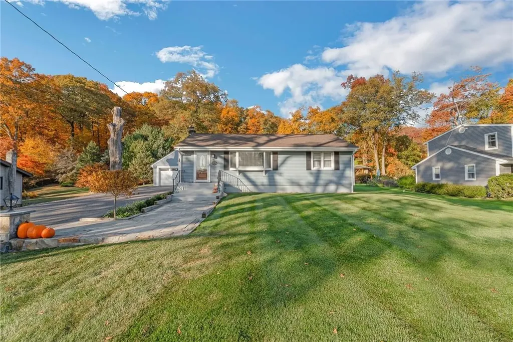 42 Aqueduct Road Garrison NY 10524