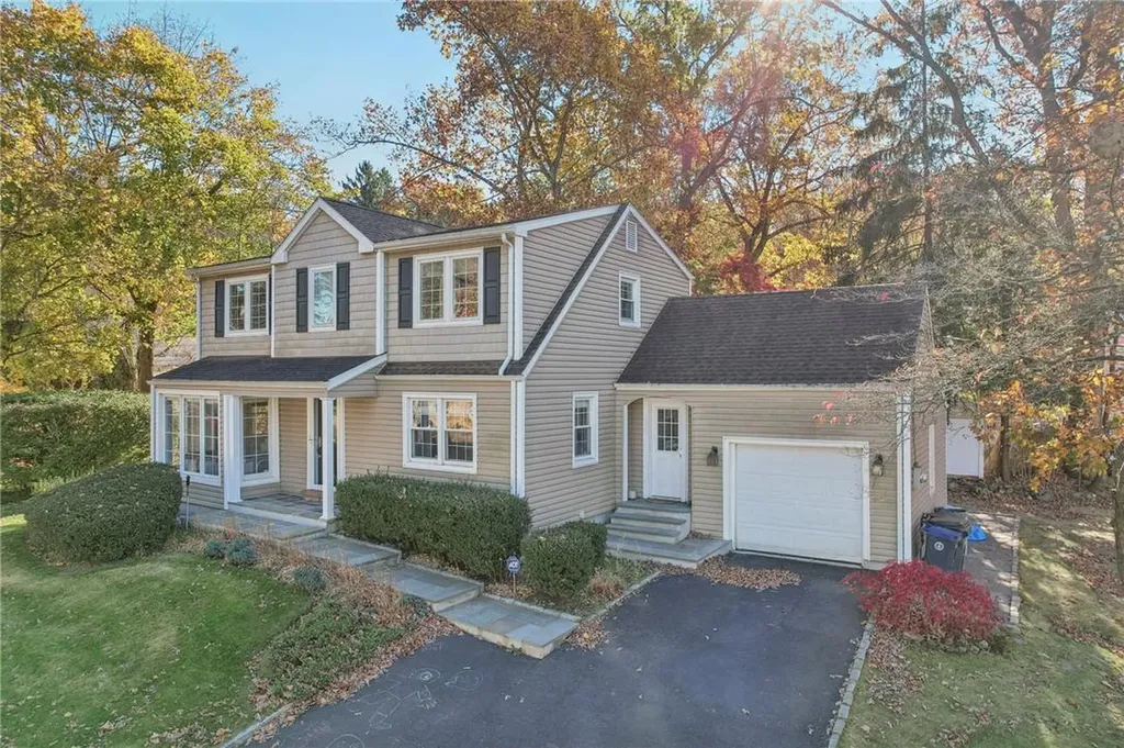 2 Crest Drive White Plains NY 10607