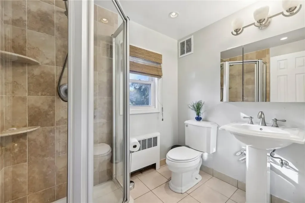 2 Crest Drive White Plains NY 10607