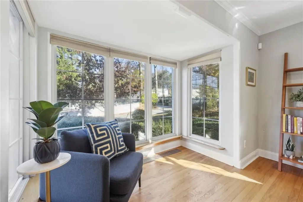 2 Crest Drive White Plains NY 10607