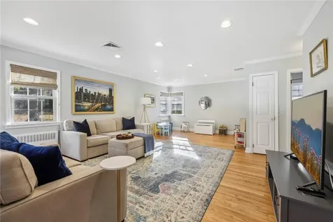 2 Crest Drive White Plains NY 10607