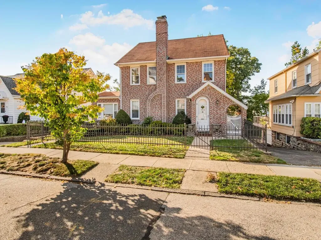 153 Devoe Avenue Yonkers NY 10705