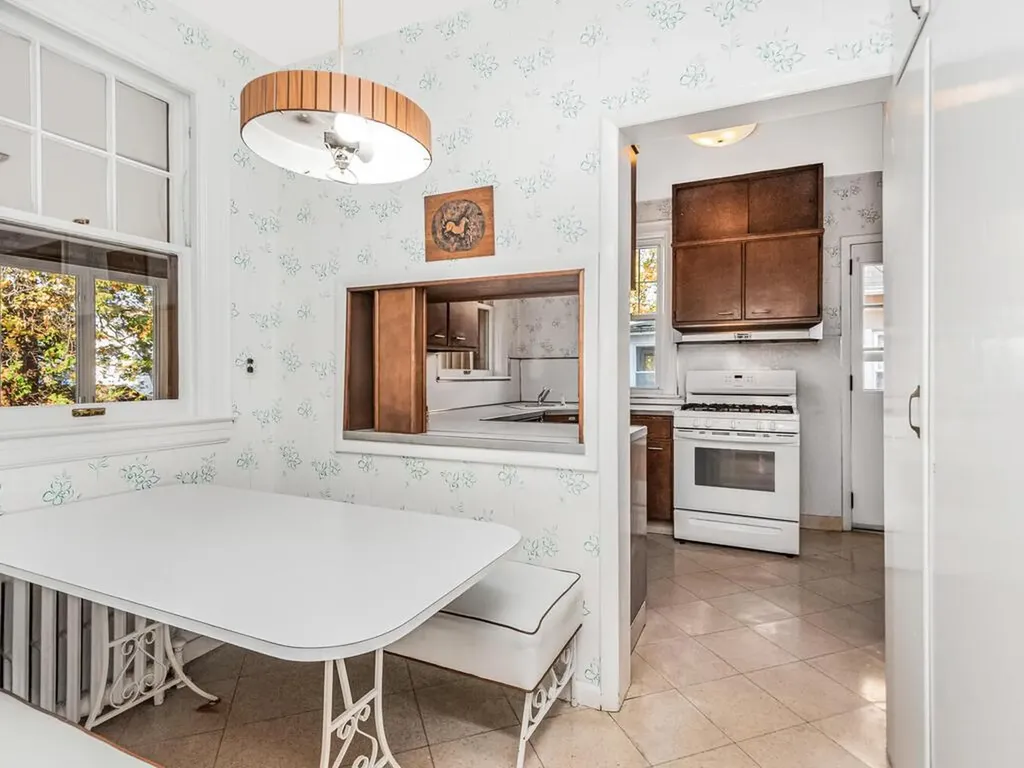 153 Devoe Avenue Yonkers NY 10705