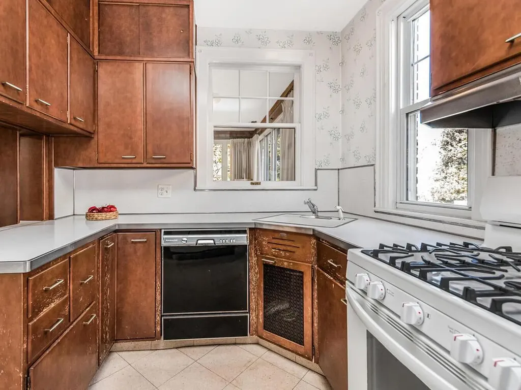 153 Devoe Avenue Yonkers NY 10705