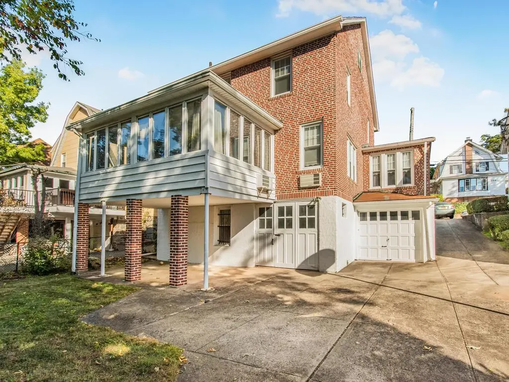 153 Devoe Avenue Yonkers NY 10705