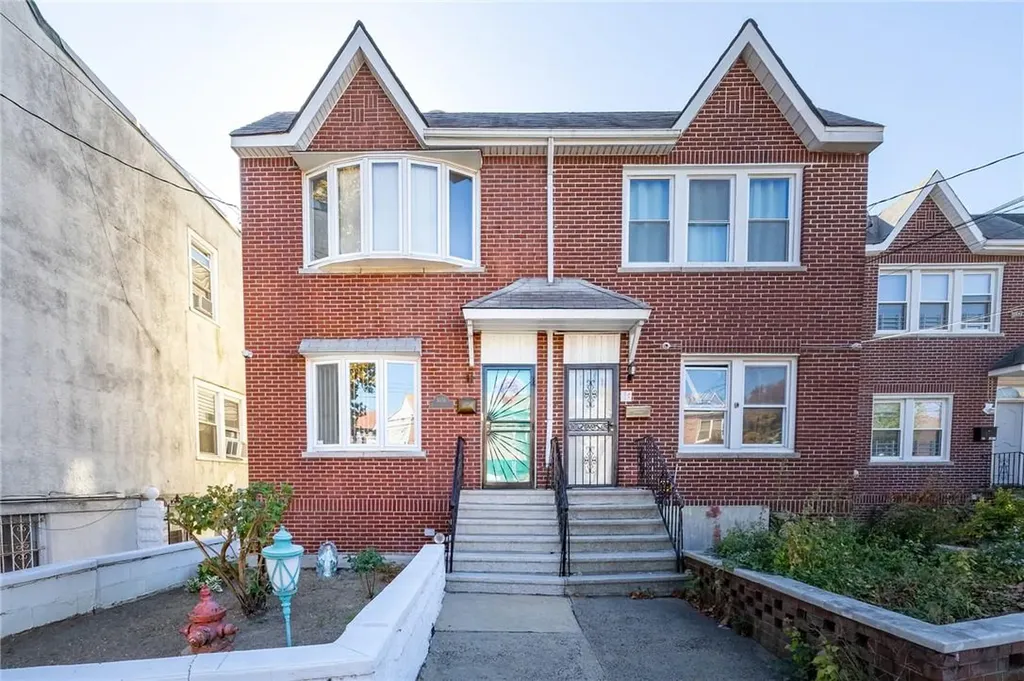 3036 Coddington Avenue Bronx NY 10461