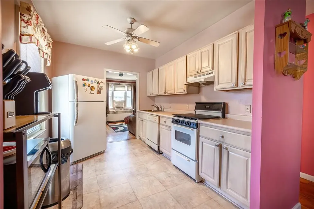 3036 Coddington Avenue Bronx NY 10461