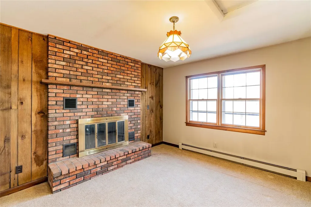 31 Moccasin View Road Fishkill NY 12524