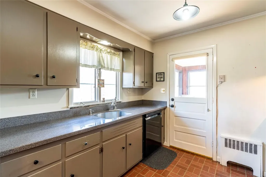 31 Moccasin View Road Fishkill NY 12524