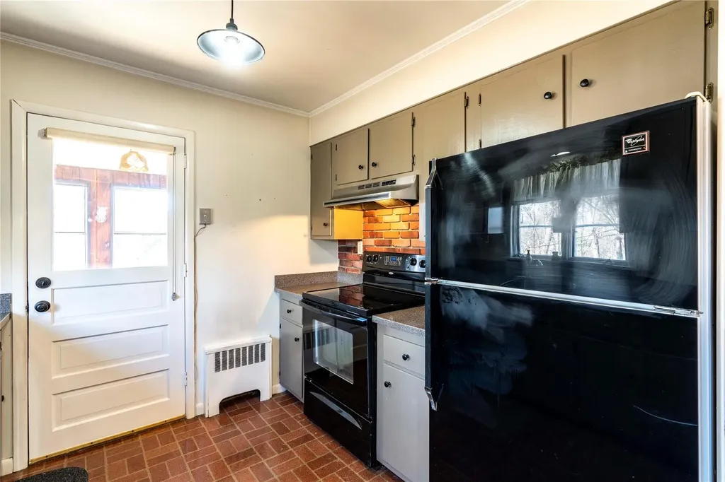 31 Moccasin View Road Fishkill NY 12524