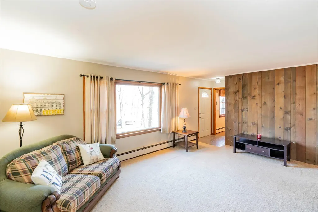 31 Moccasin View Road Fishkill NY 12524