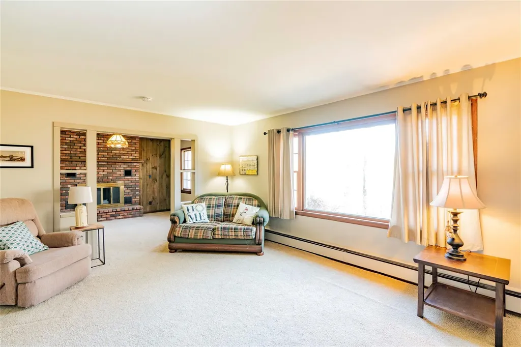 31 Moccasin View Road Fishkill NY 12524