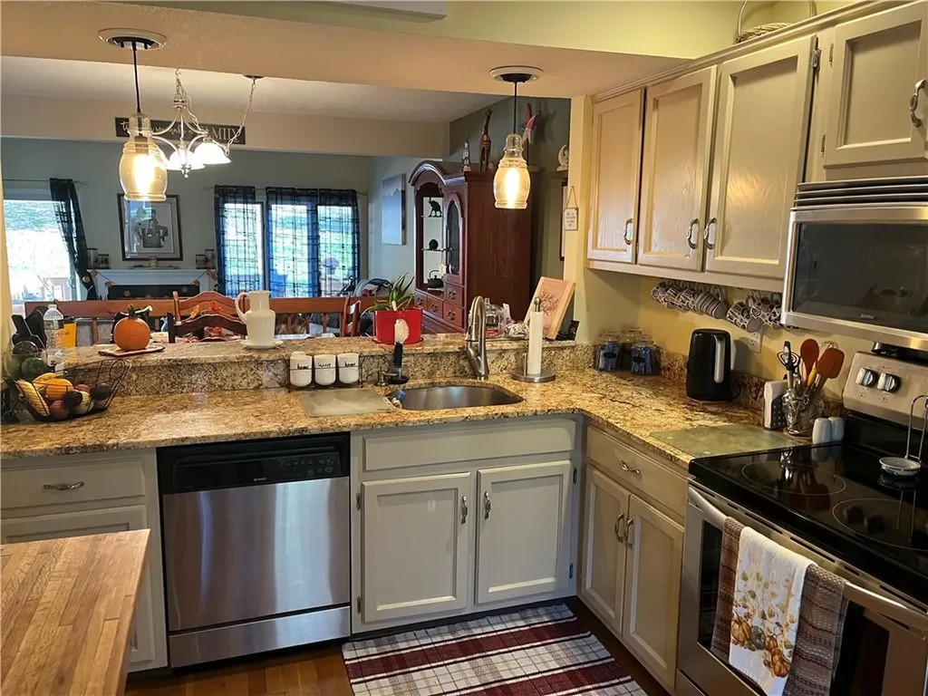 7 Maple Hill Drive Mahopac NY 10541
