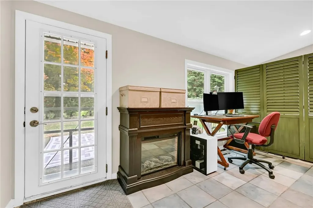 24 Baldwin Lane Mahopac NY 10541