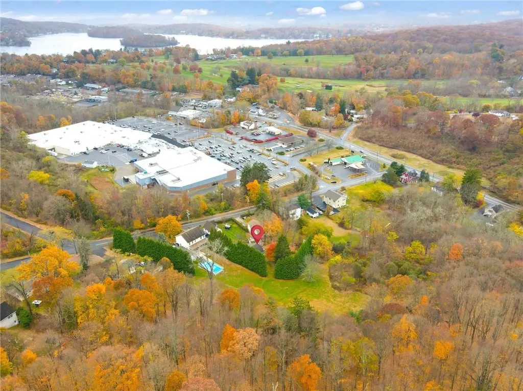 24 Baldwin Lane Mahopac NY 10541