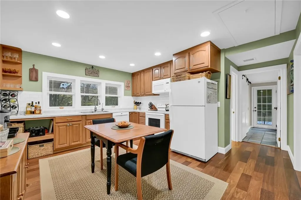 24 Baldwin Lane Mahopac NY 10541