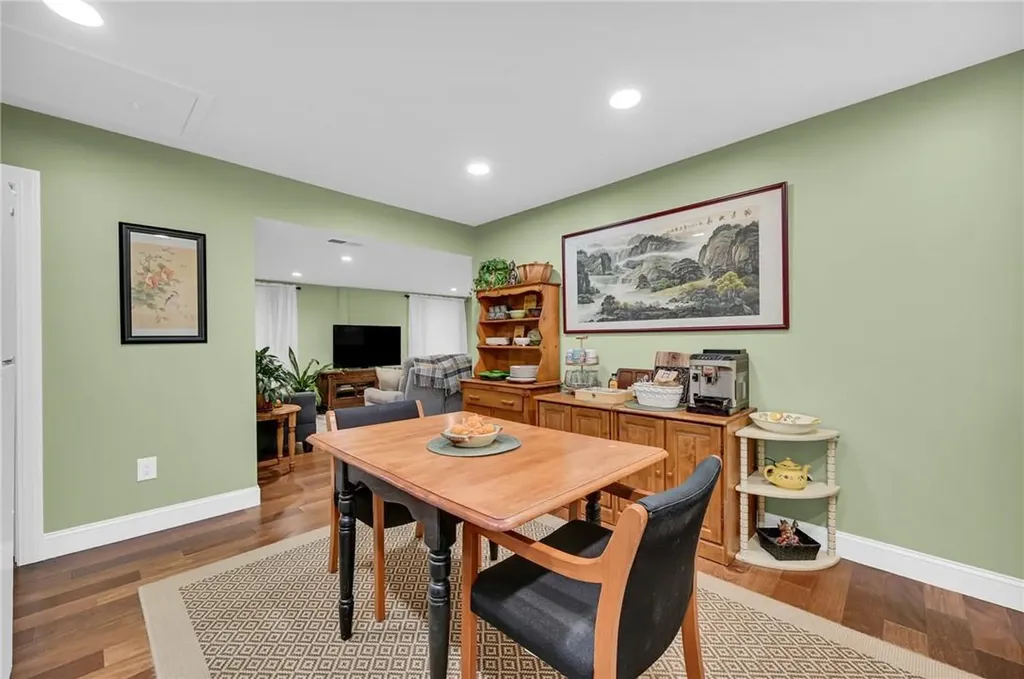24 Baldwin Lane Mahopac NY 10541