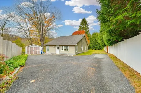 24 Baldwin Lane Mahopac NY 10541