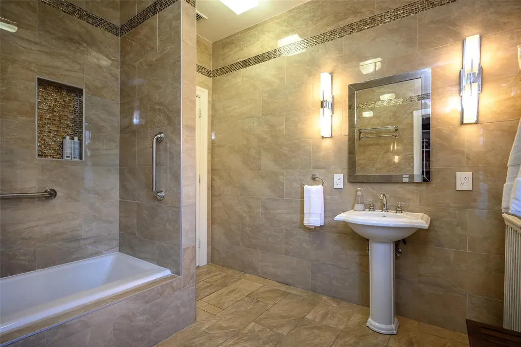 15 The Boulevard New Rochelle NY 10801
