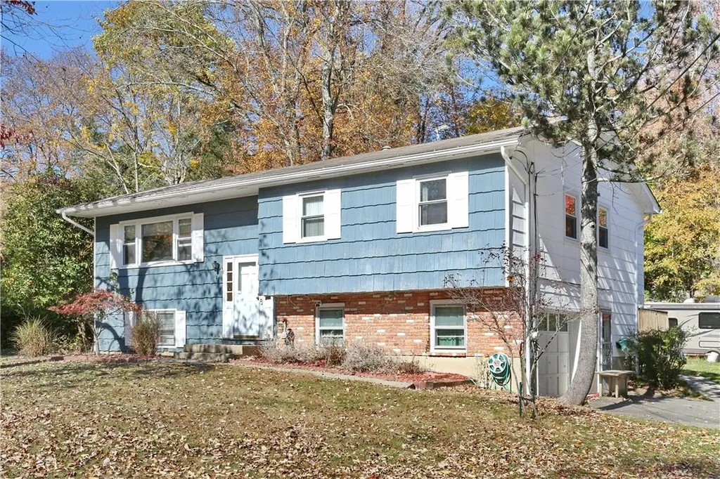 27 Sandy Brook Drive Spring Valley NY 10977