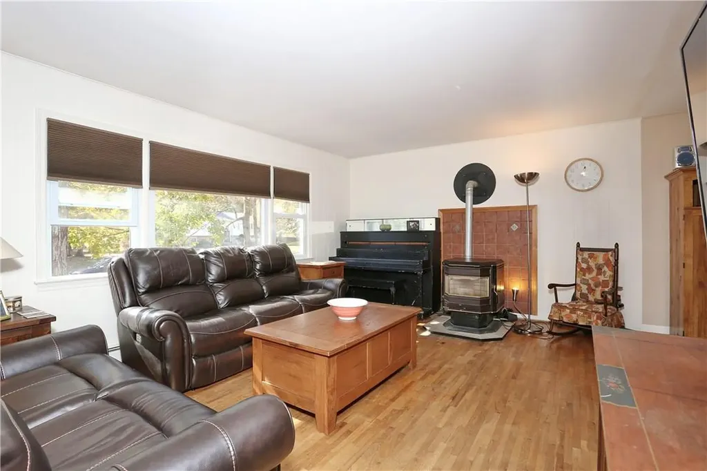 27 Sandy Brook Drive Spring Valley NY 10977