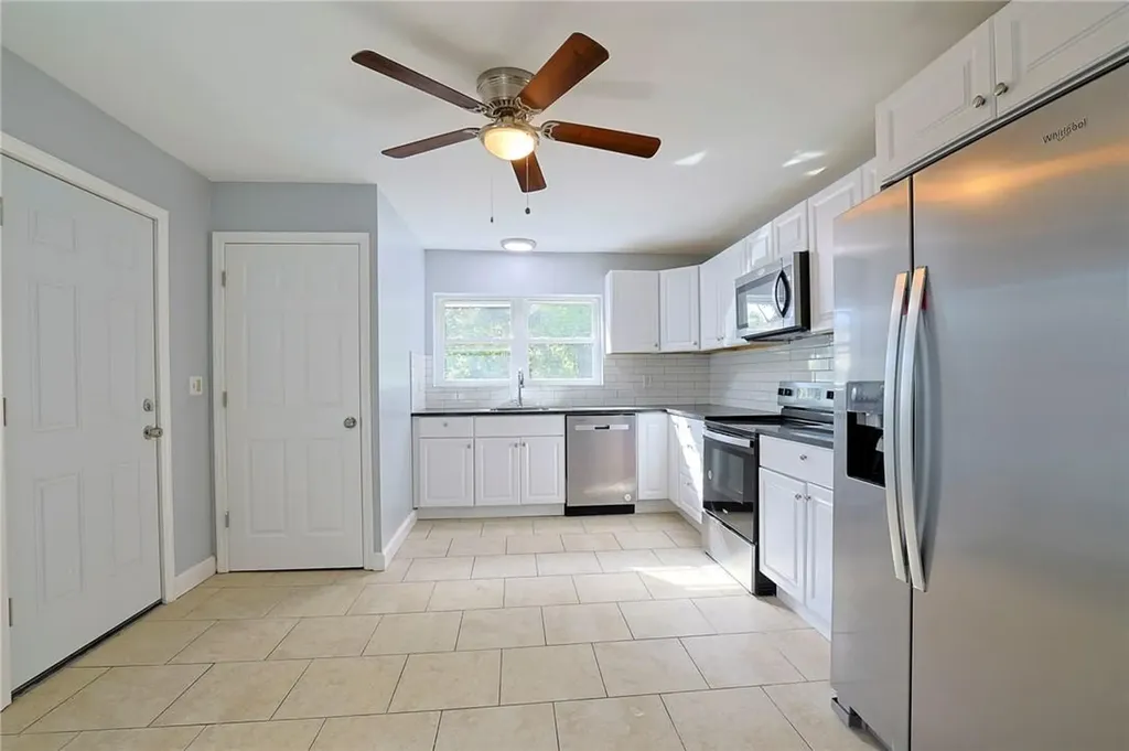 23 Hillside Avenue New Windsor NY 12553