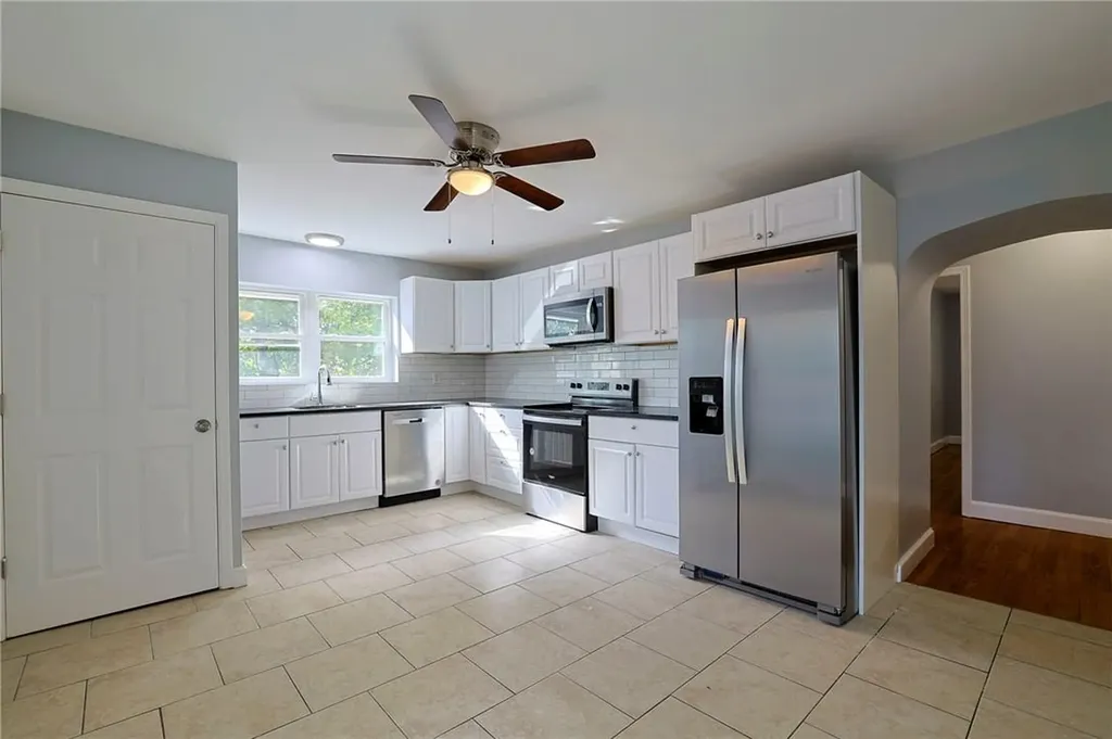 23 Hillside Avenue New Windsor NY 12553