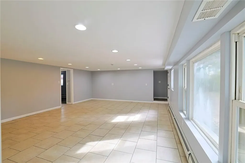 23 Hillside Avenue New Windsor NY 12553