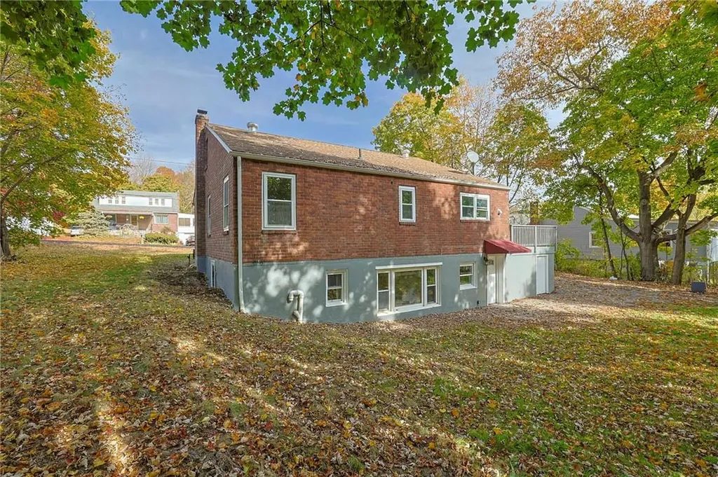 23 Hillside Avenue New Windsor NY 12553