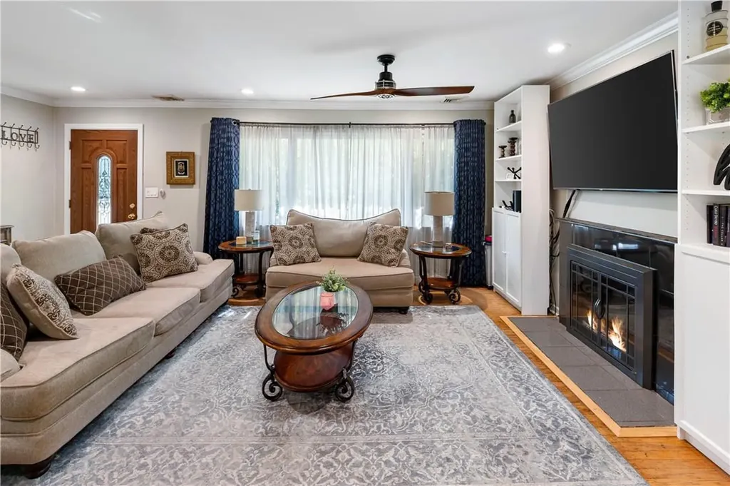 8 Somerset Drive Somers NY 10589
