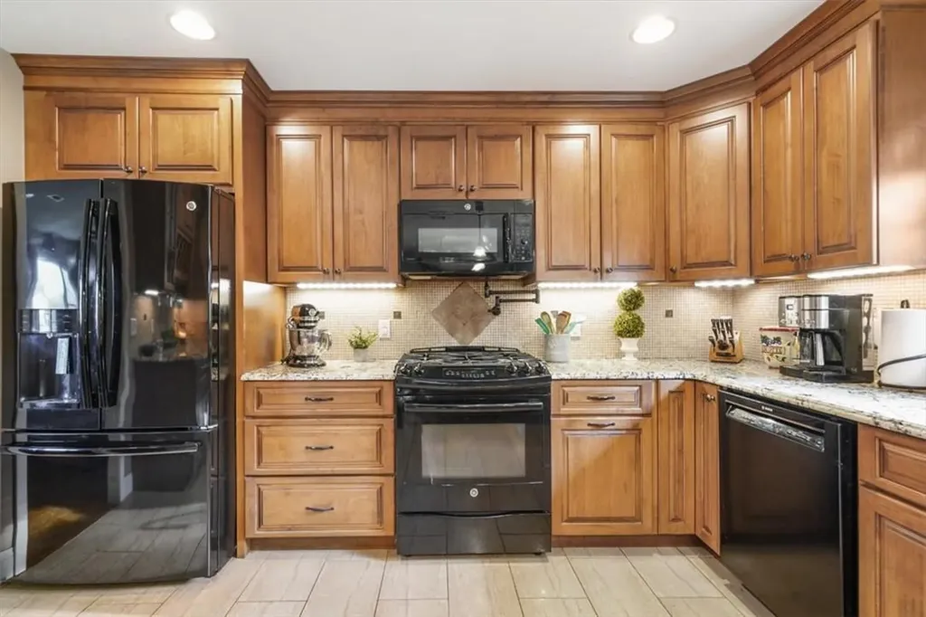 18 Kool Lane Montgomery NY 12549
