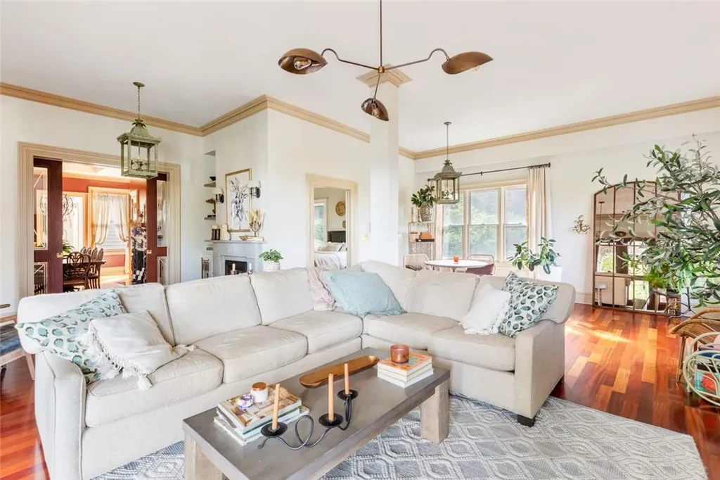 214 Fox Lane Northport NY 11768