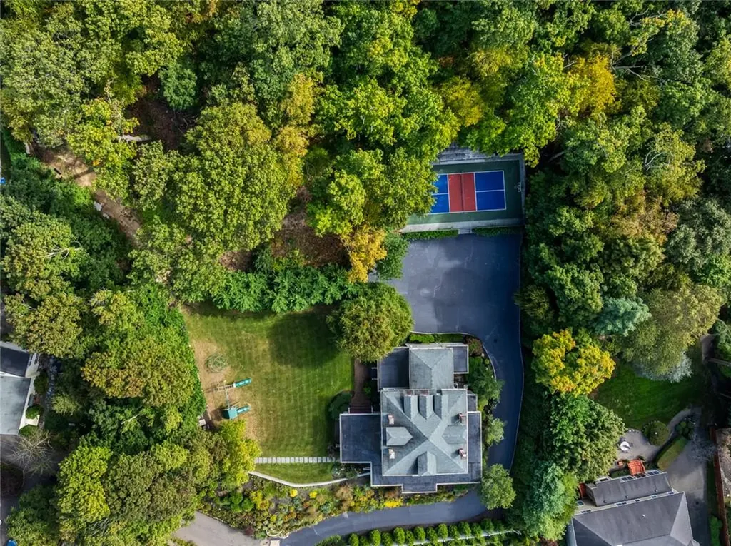 214 Fox Lane Northport NY 11768