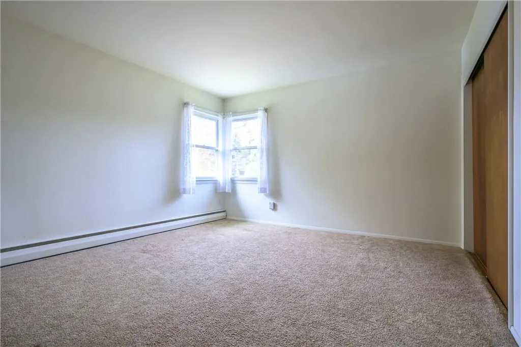 9 Cambridge Drive Red Hook NY 12571