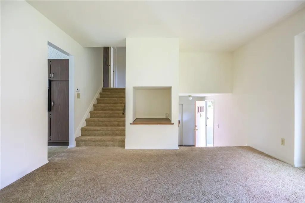 9 Cambridge Drive Red Hook NY 12571