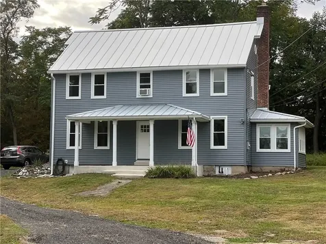 175 South Quaker Lane Hyde Park NY 12538