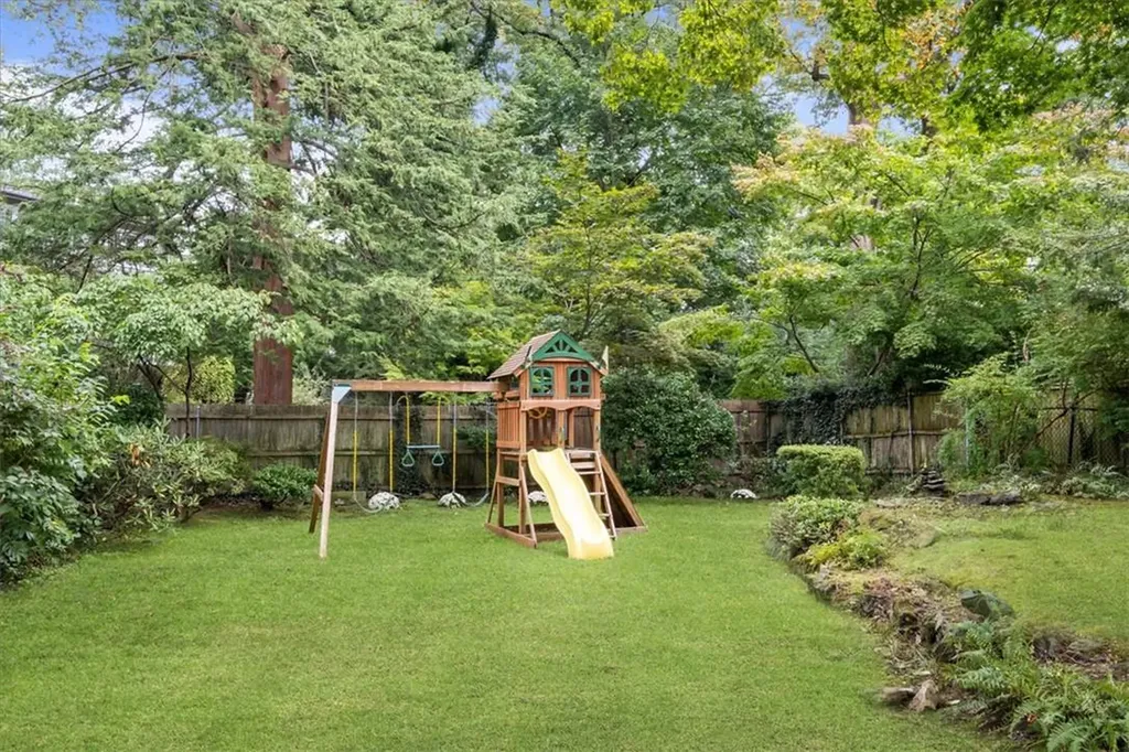 3 Glenn Road Larchmont NY 10538