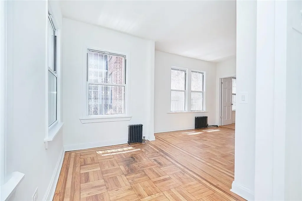 1549 Selwyn Avenue Bronx NY 10457