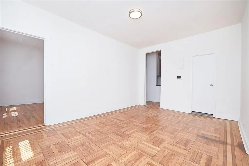 1549 Selwyn Avenue Bronx NY 10457